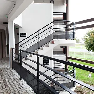 Hotel Kyriad Direct Clermont Ferrand Nord, Gerzat