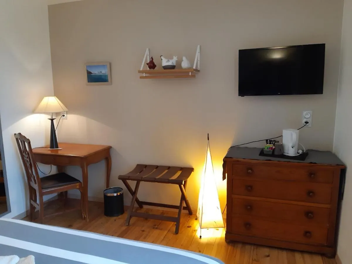 Le Domaine Du Chaffard Bed & Breakfast Les Avenieres 0*,  France