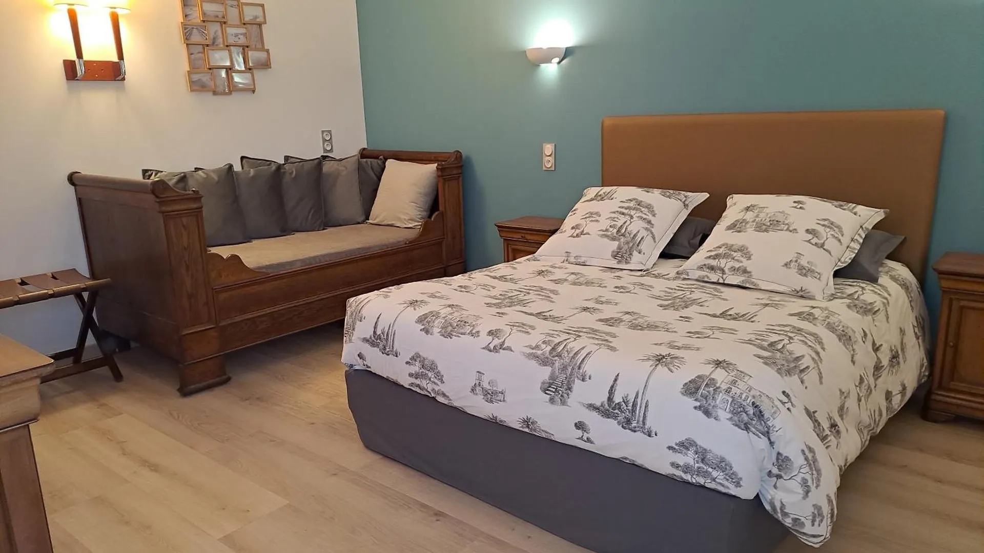 Le Domaine Du Chaffard Bed & Breakfast Les Avenieres